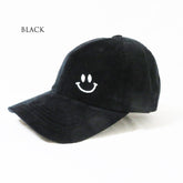 人氣商品 燈芯絨風格製作的微笑刺繡帽 黑色 STR007