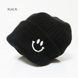 可愛的針織帽 繡花笑臉圖案 /黑色 STR014